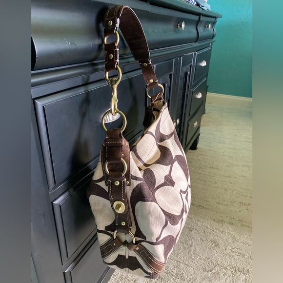 Authentic Coach Purse - Picture 5 of 11